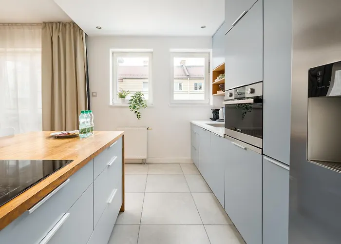 Apartment Metro Ursynow Superior By Bookinghost *