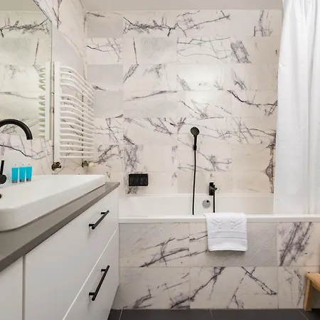 Metro Ursynow Superior By Bookinghost Appartement